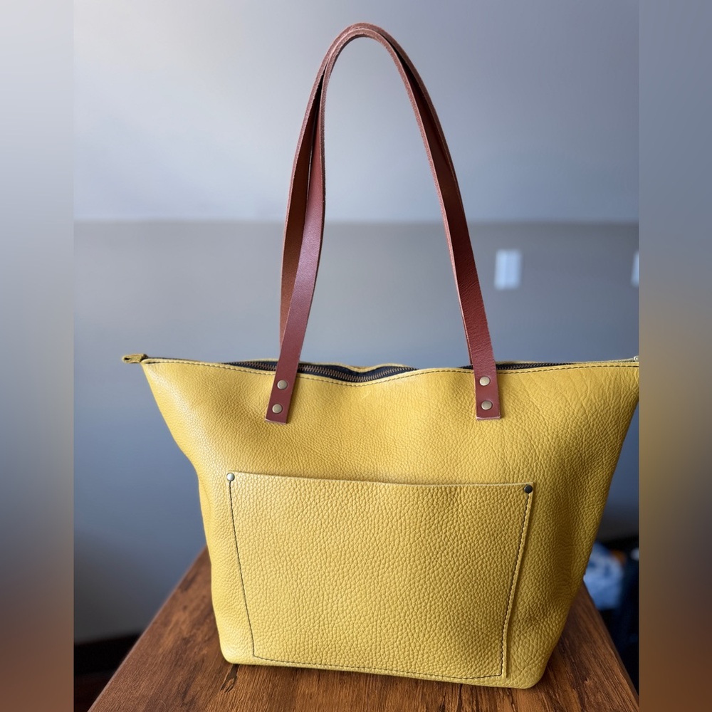 Portland Leather Pomelo Large Leather Tote Bag - Picture 5 of 9